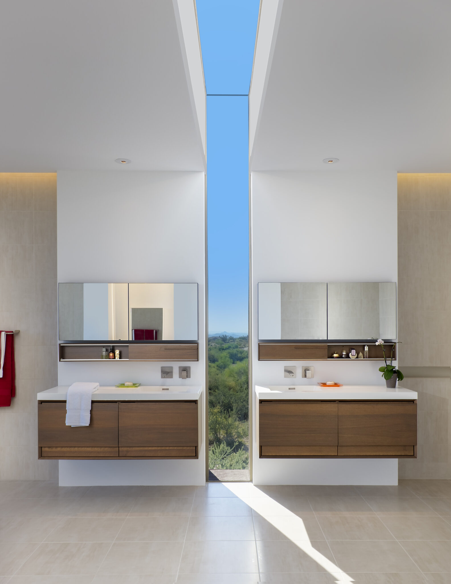 The Phil Nichols Company | Contemporary Home | Bathroom