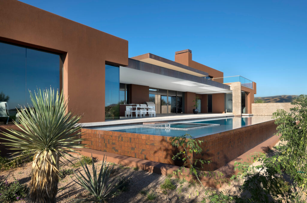 The Phil Nichols Company | Contemporary Home | Backyard Pool